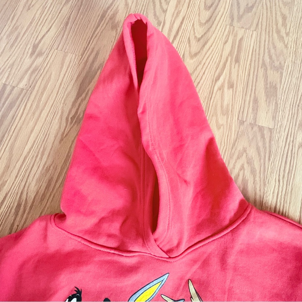 Looney Tunes Graphic Print Women’s Red Hoodie XL Pullover Fleece Top - Picture 2 of 7